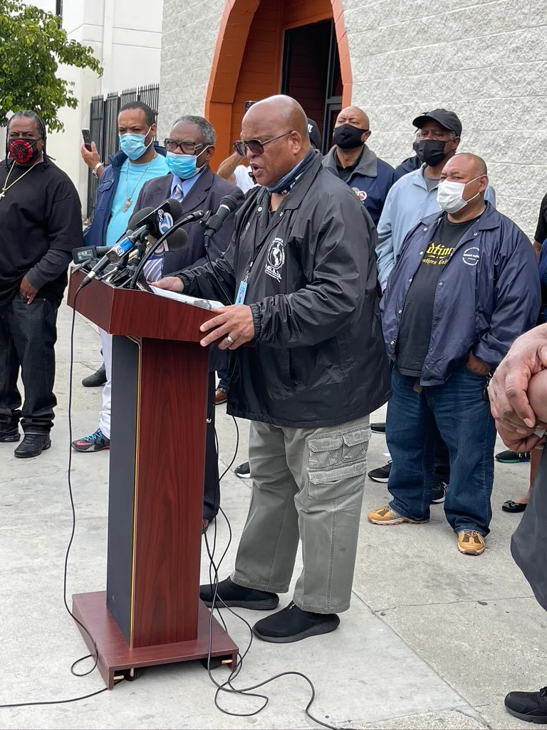 7241BA1F-4013-405D-8E89-A4360BC65E2E_1_105_c