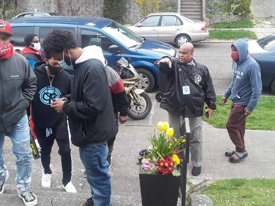 A9E07E61-128B-423F-A352-9056576E6CDA