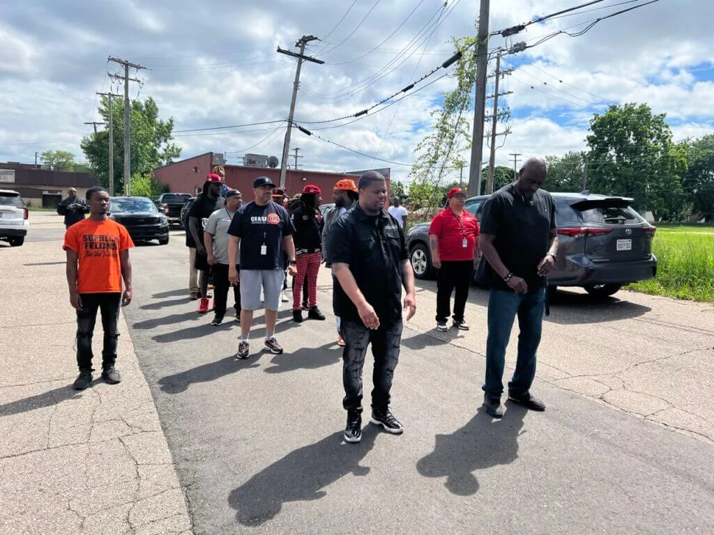 BF6C6661-7F6F-43EE-892A-B146E1E7113F Large