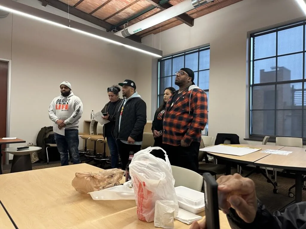 70F156B2-9269-4356-A8F4-B9E1BDE24381 Large