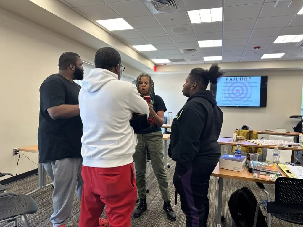 72878D3F-9430-475C-AE90-97BA388E2AEC_1_201_a Large