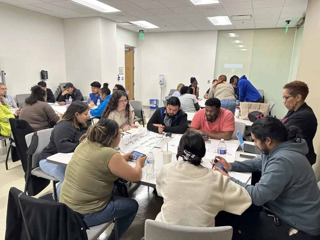 B4BCE44C-F70B-4487-BD8A-31CEFFE3A95D Large