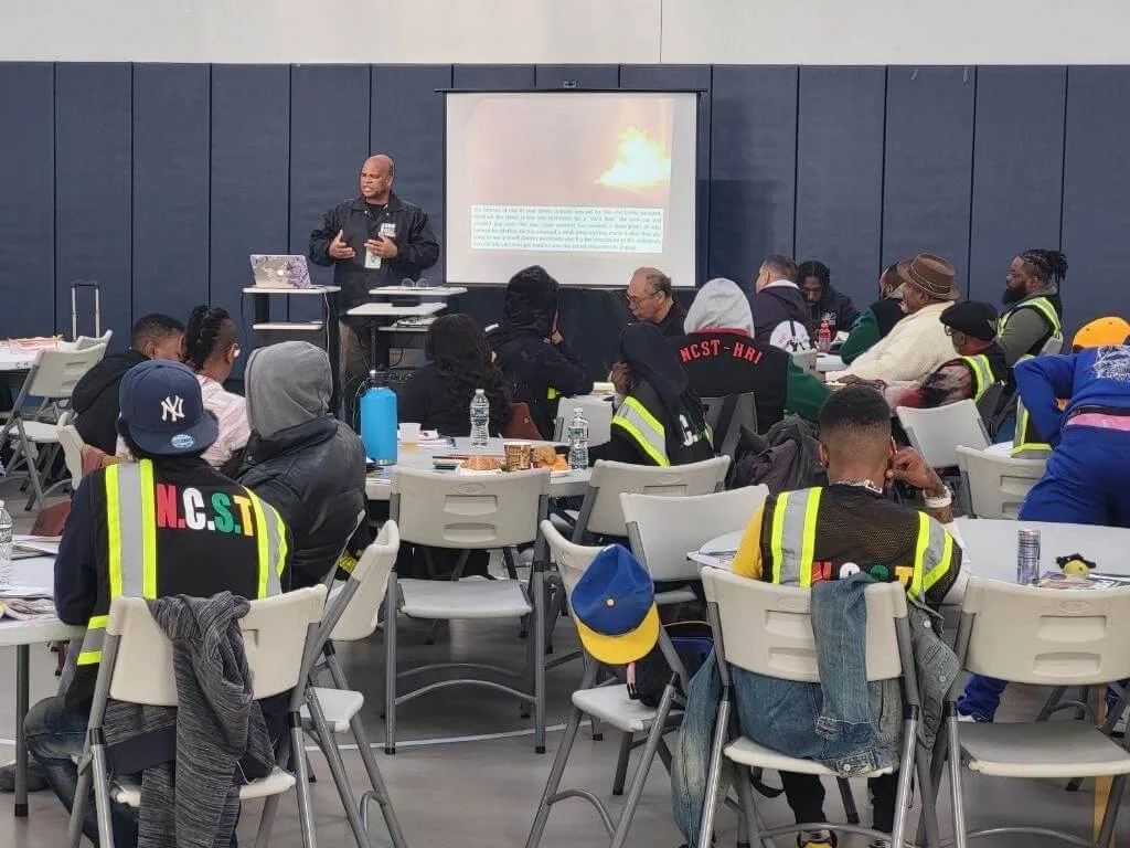 C6A9CD76-84BC-4136-AC9B-8CAE1A504364 Large