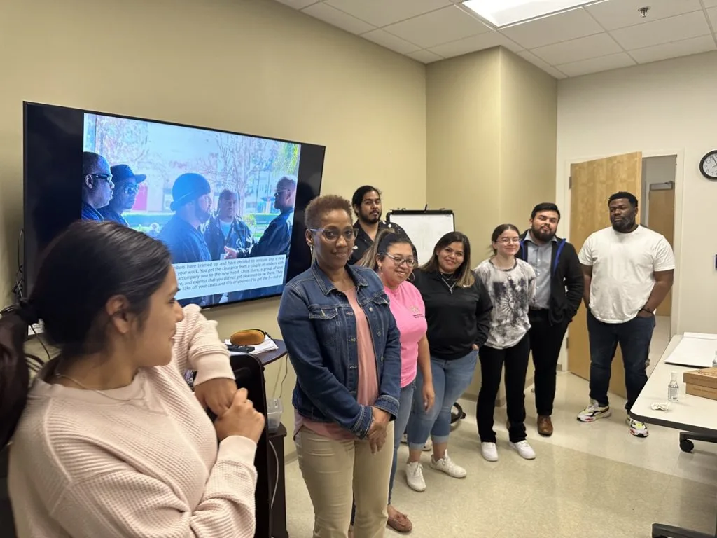 D58182EE-1FD2-4983-986F-88E5A21BD410 Large