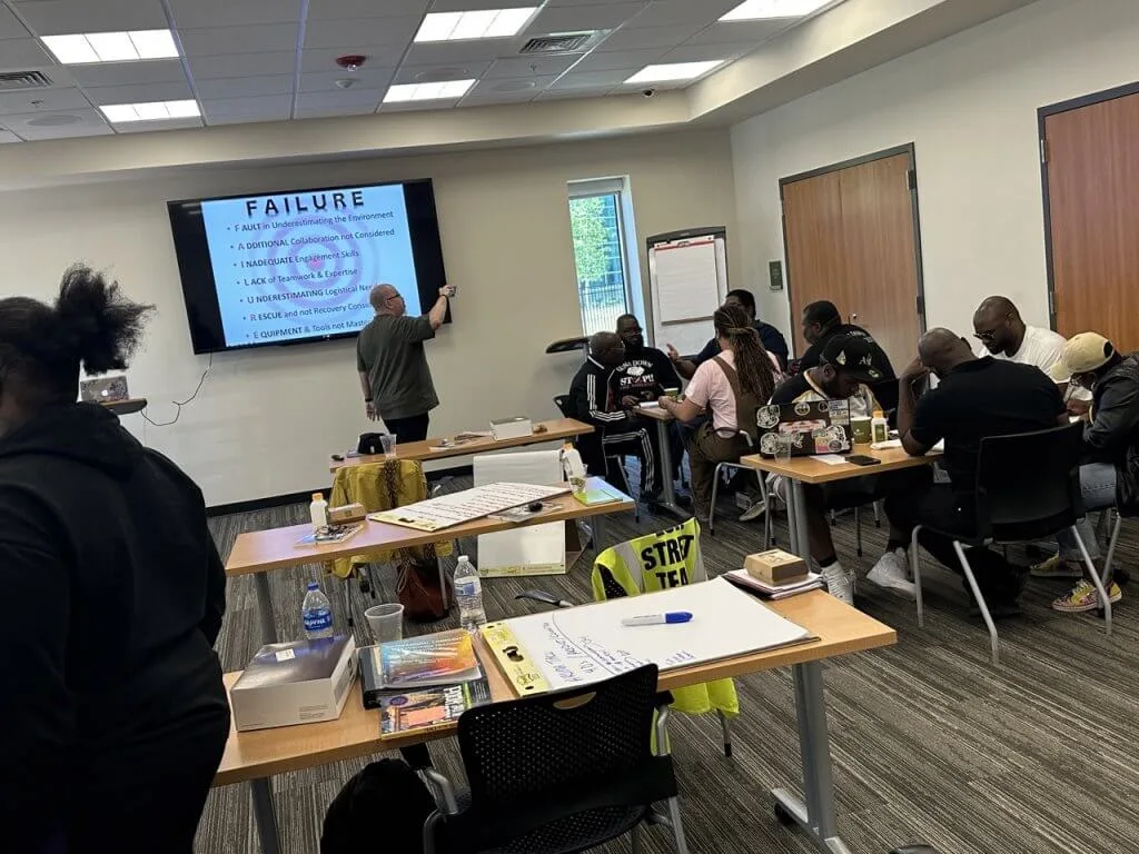 DB03C2A8-FCB4-4E5B-A04E-6FF4F6B103C0 Large