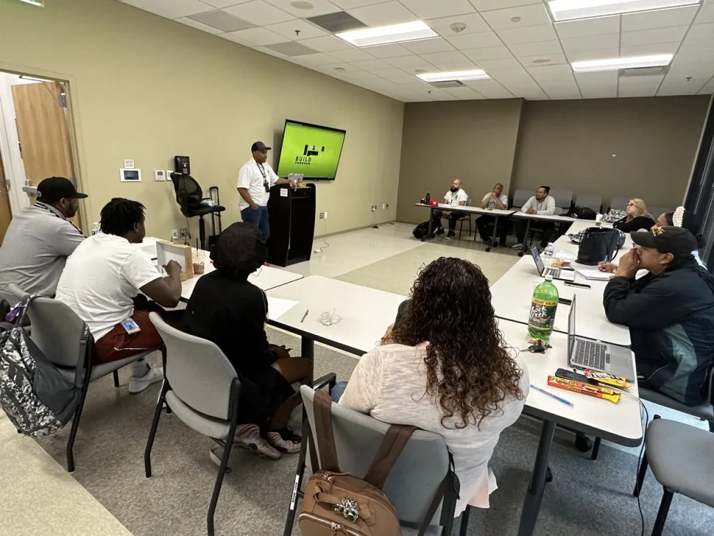 FA15EDF3-3779-4A72-82FB-90A5D954B585 Large