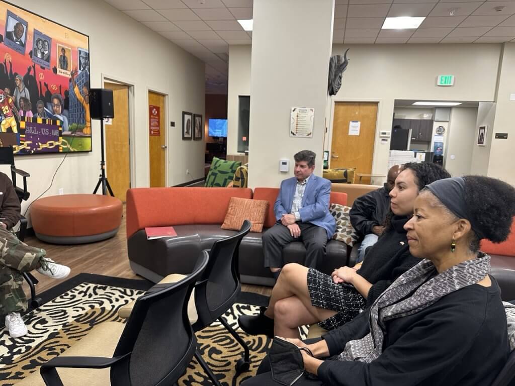 68ADF0C1-9677-47C9-9F73-F4E5A498E348 Large