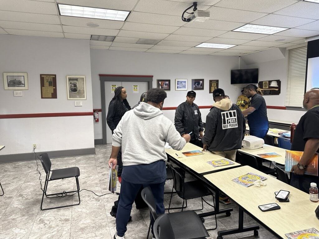 78D81F3F-DCBF-43D9-860D-AE03B8EE1912 Large