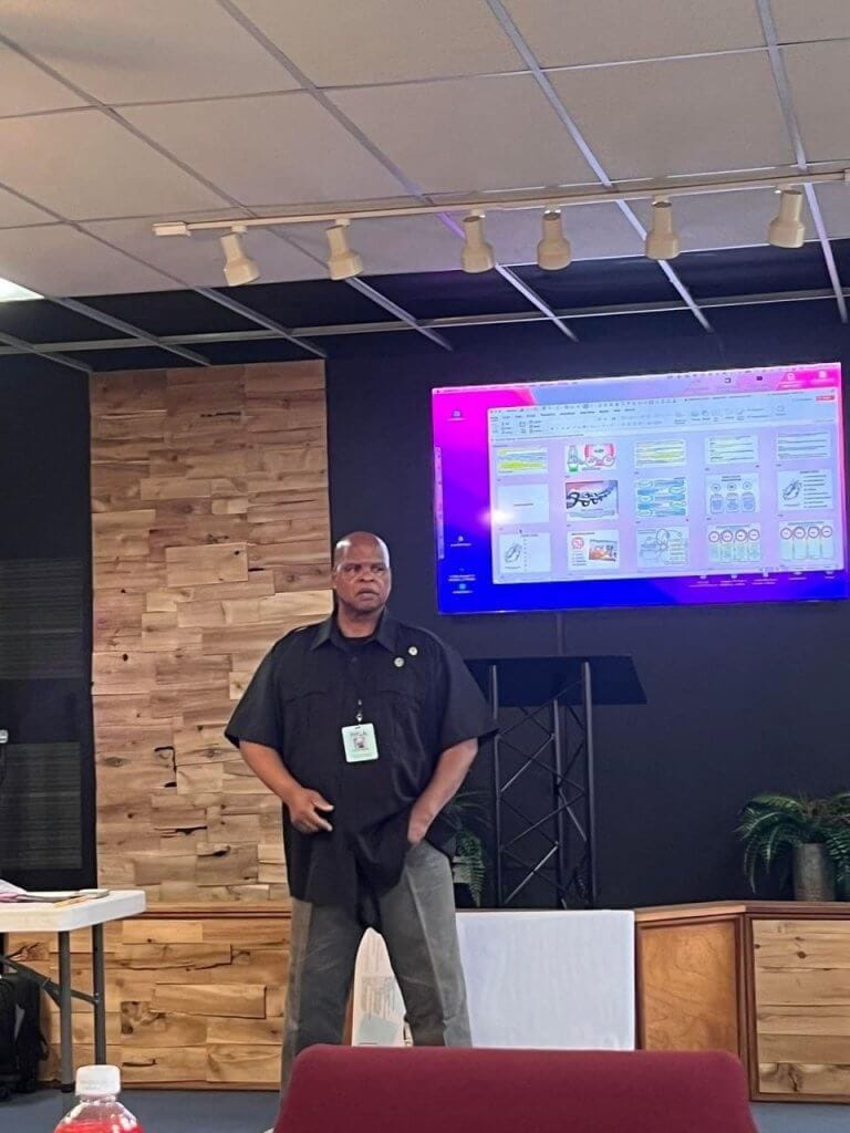 8A4E937D-70AD-40EB-8E66-42C0C5283043 Large