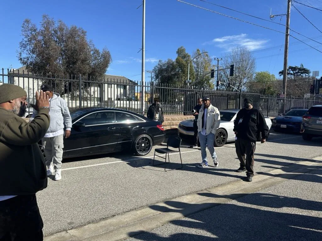 92FF68BE-F7B3-4167-9168-FE647DF209E5 Large