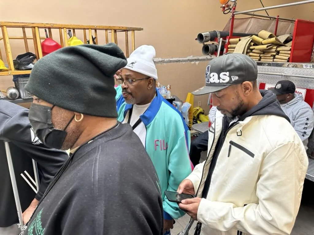 A07C4519-C13F-4C4F-906E-3F50CFFFD1CF Large