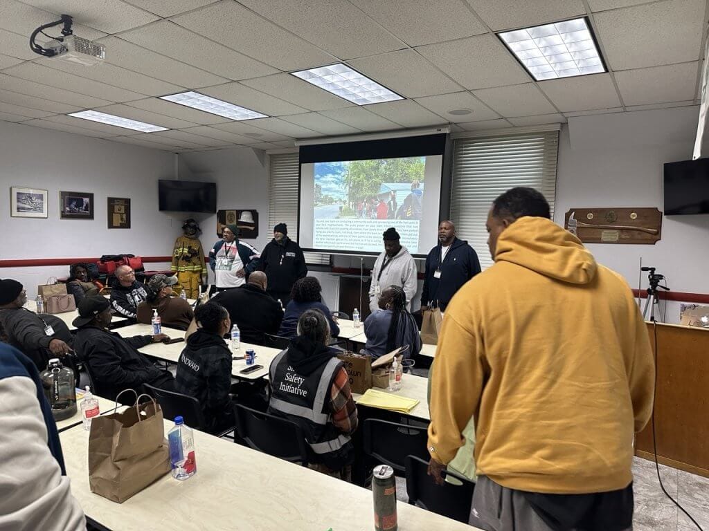 BF54E4AC-79F4-498C-952E-B96E0C94A29D Large