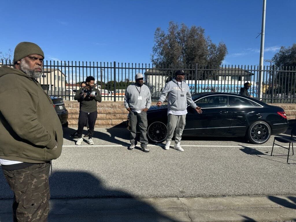 D46BB9C7-0FFB-4183-9F31-B88372A7A722 Large