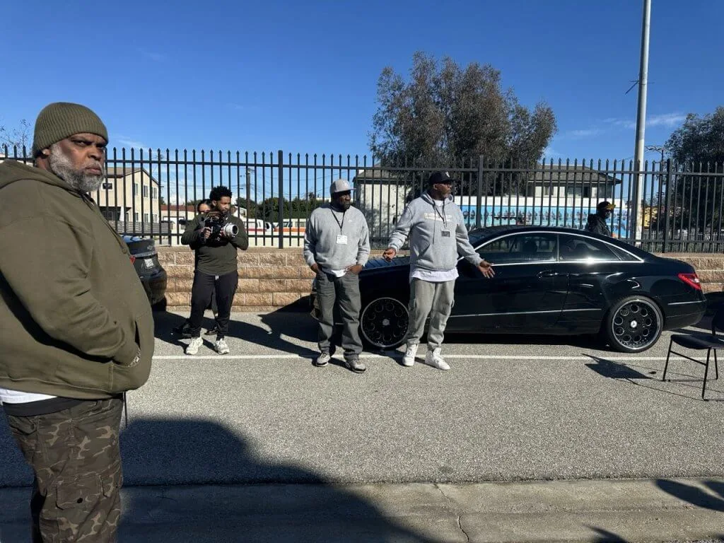 D46BB9C7-0FFB-4183-9F31-B88372A7A722 Large