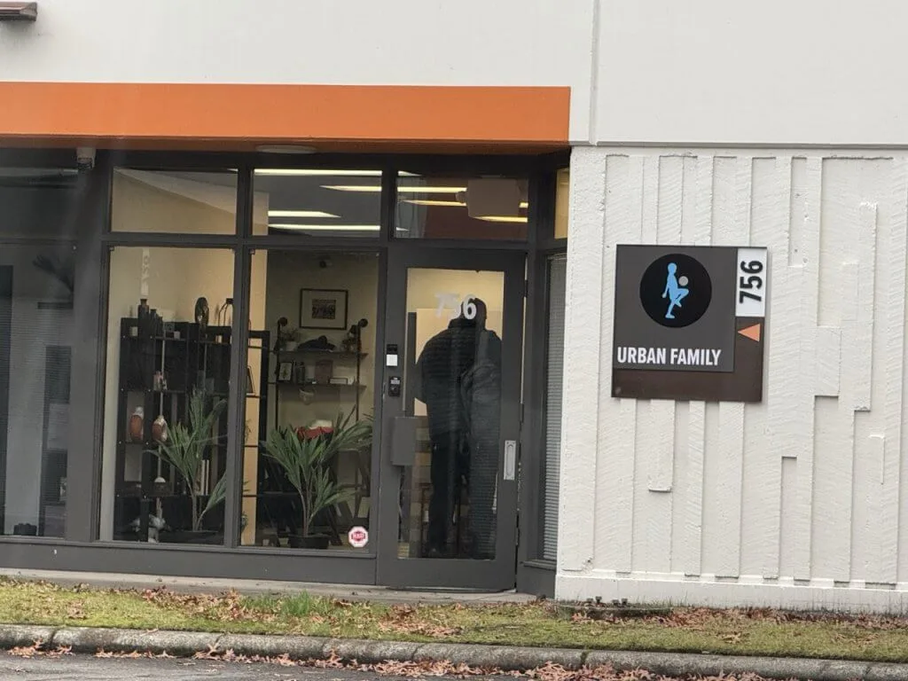 9AC40D5F-3F6B-4452-ABEE-B5C0FF91F73E Large